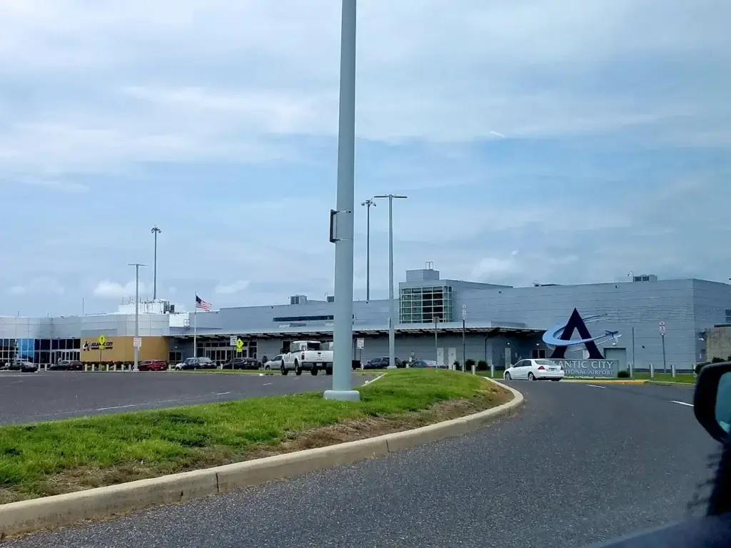 Atlantic City International Airport (ACY) 1