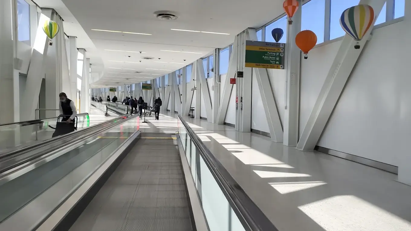 JFK (John F. Kennedy International Airport):