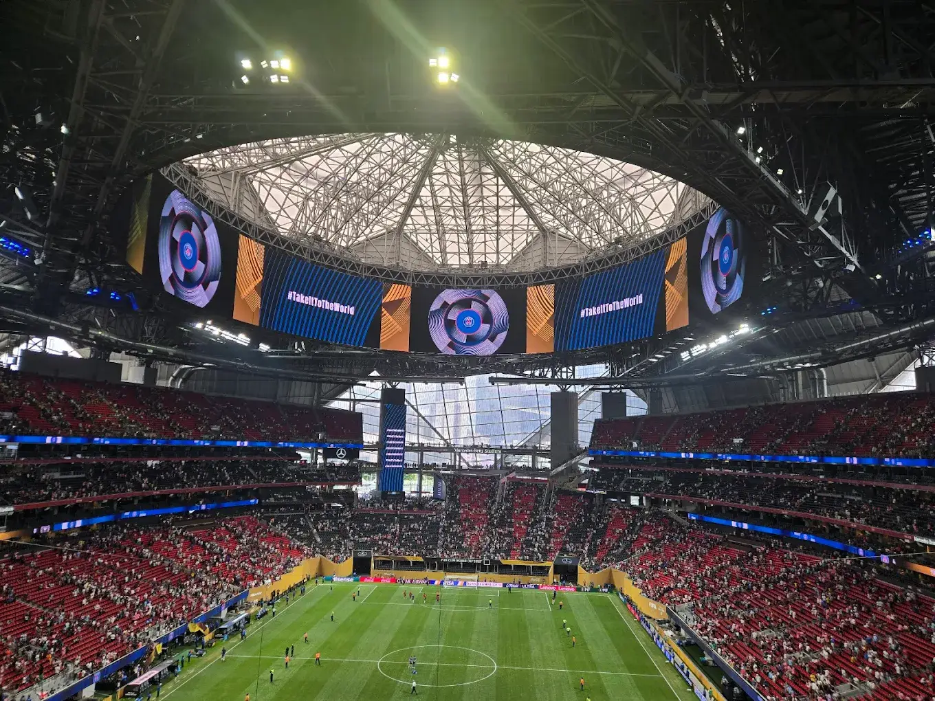Mercedes-Benz Stadium inside